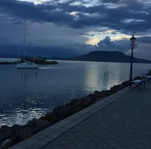 An-ta Nyaralo 別荘 *