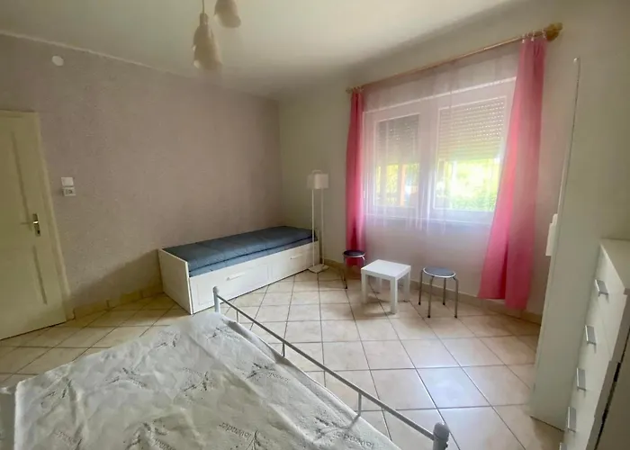 An-ta Nyaralo Holiday home *